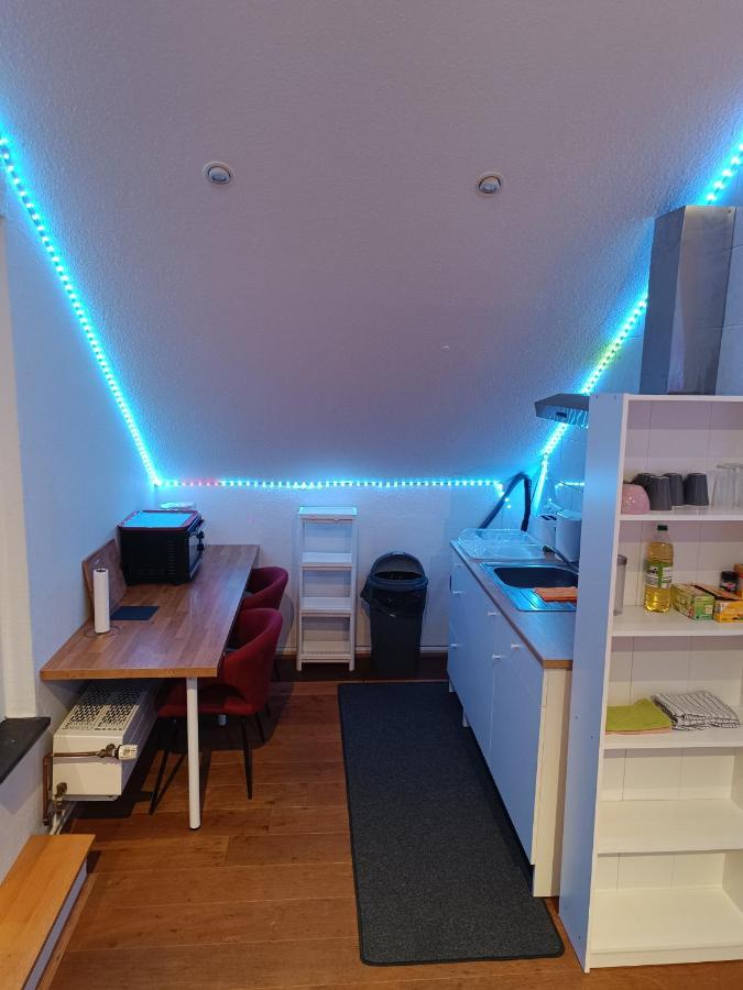 In Villa 56 Qm Apartment, 24 H Check-In,Free Parking Hannover Buitenkant foto